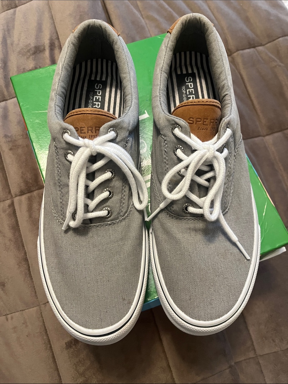 Sperry Men's Gray Canvas Boat Shoes with White Laces